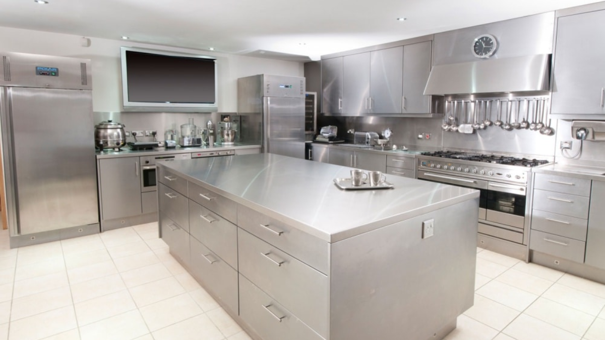 Limpiar el acero inoxidable con bicarbonato