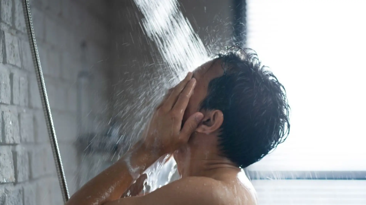 Beneficios de ducharse con agua fría
