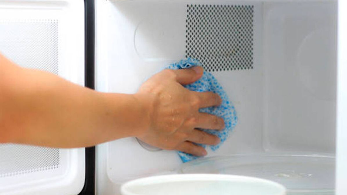 blanquear plástico amarillento