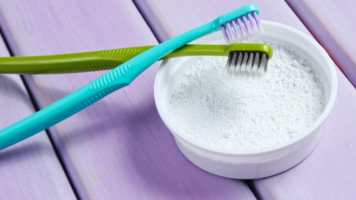 blanquear plástico amarillento